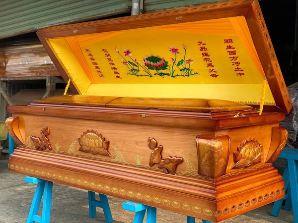 áo quan tài