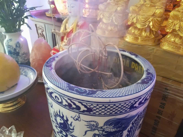 bát hương hóa âm