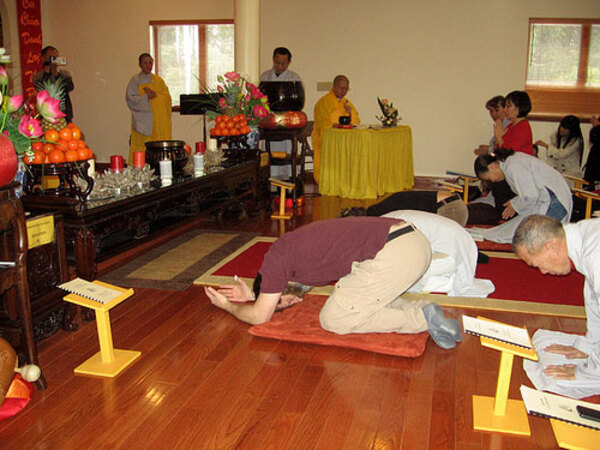 cách lạy cúng tế đám tang