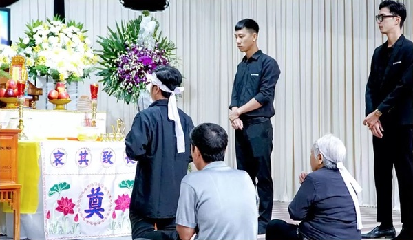 cách lạy đám tang