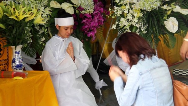 cách lạy đám tang