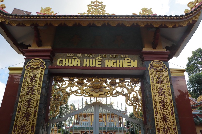 KHÁM VẺ ĐẸP NGÔI CHÙA CỔ NHẤT SÀI GÒN - CHÙA HUÊ NGHIÊM
