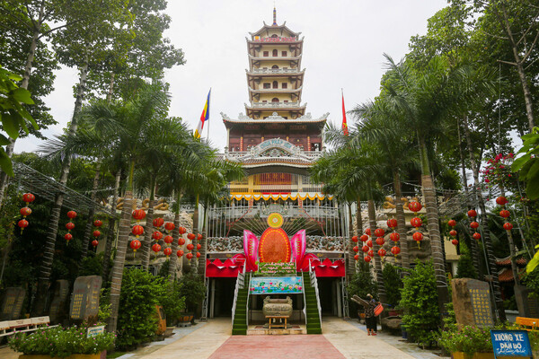 chùa pháp vân tân phú
