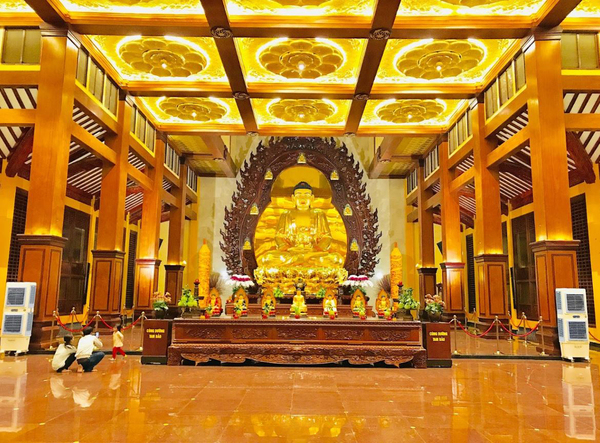 chùa việt nam quốc tự