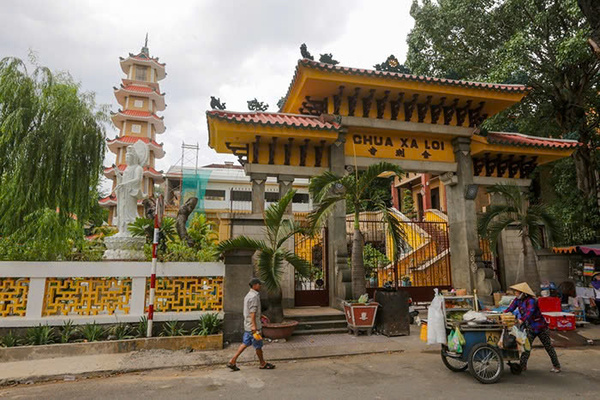 chùa xá lợi