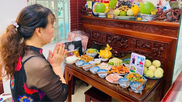 Cúng 49 ngày có phải ra mộ không