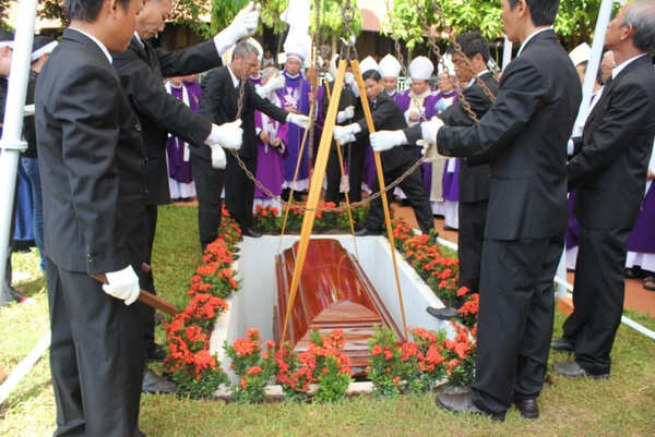dịch vụ tang lễ trọn gói quận 9