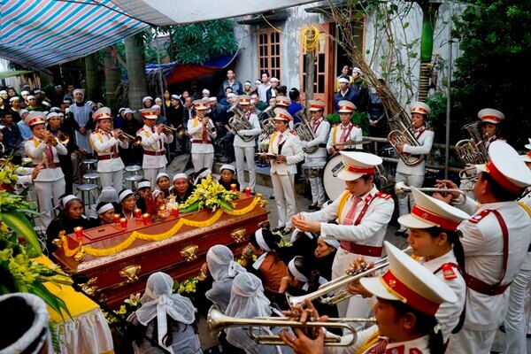 đội kèn đám ma