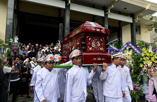 giá xe tang lễ