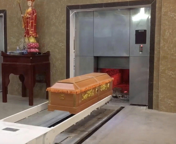 Hỏa táng có đốt quan tài không
