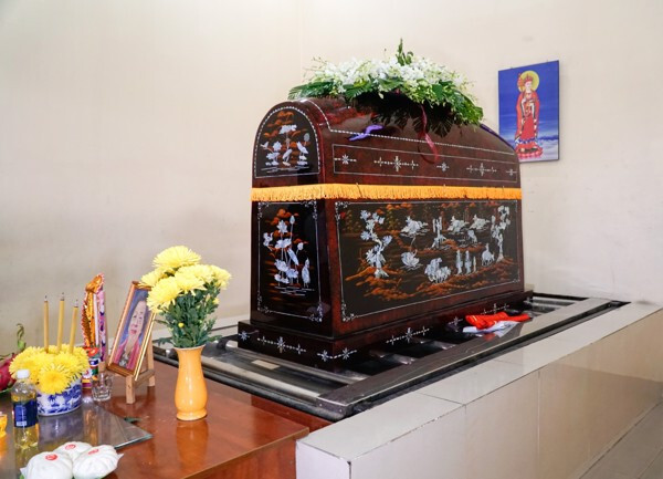 hòm giá rẻ