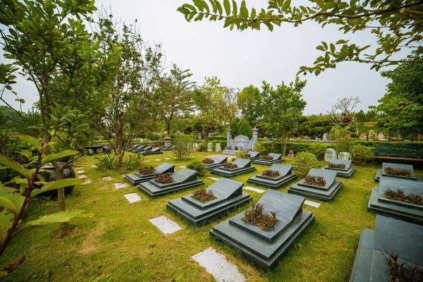 Khuôn viên mộ gia tộc