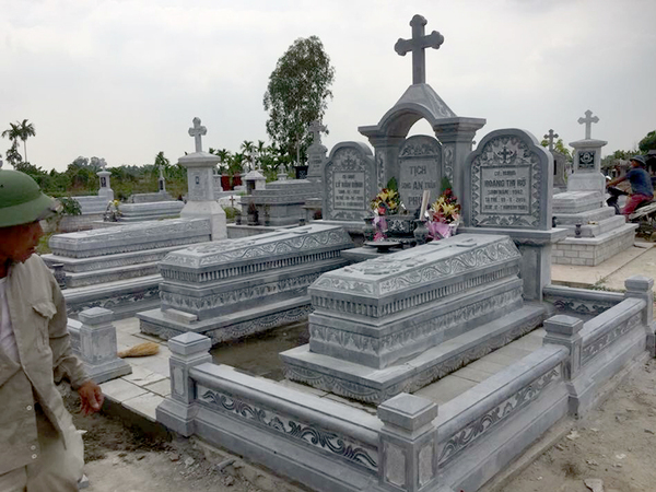 mộ công giáo