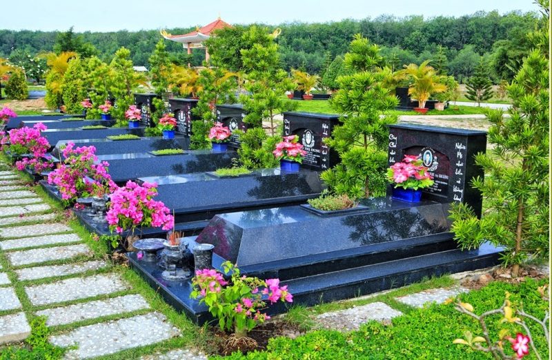 CÁCH LỰA CHỌN MẪU MỘ XÂY GẠCH KHÔNG TRÁT ĐẸP VÀ Ý NGHĨA
