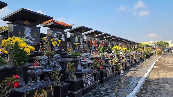 nghĩa trang thành phố