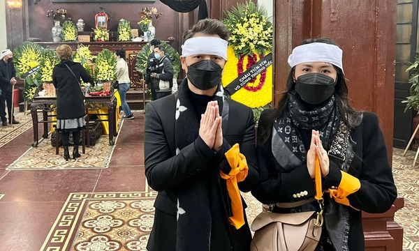 những ai phải đeo khăn tang