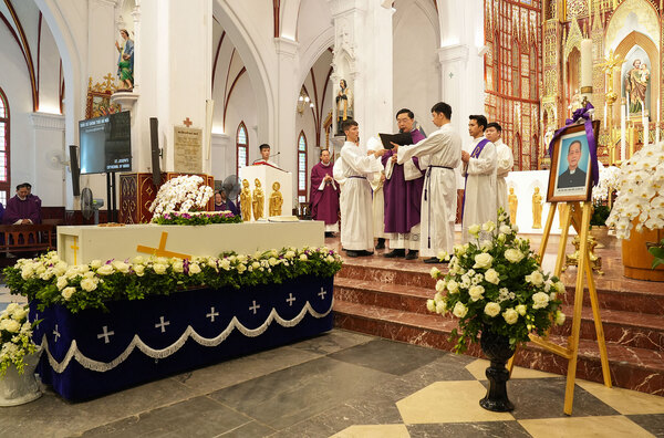 tổ chức tang lễ