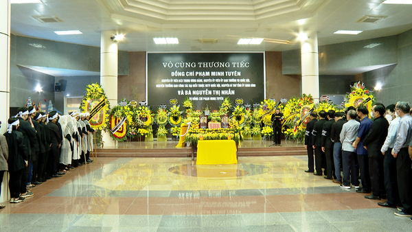 trại hòm gần đây