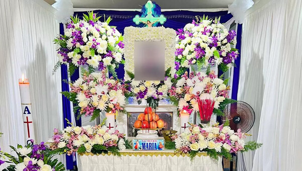 trang trí bàn thờ vong
