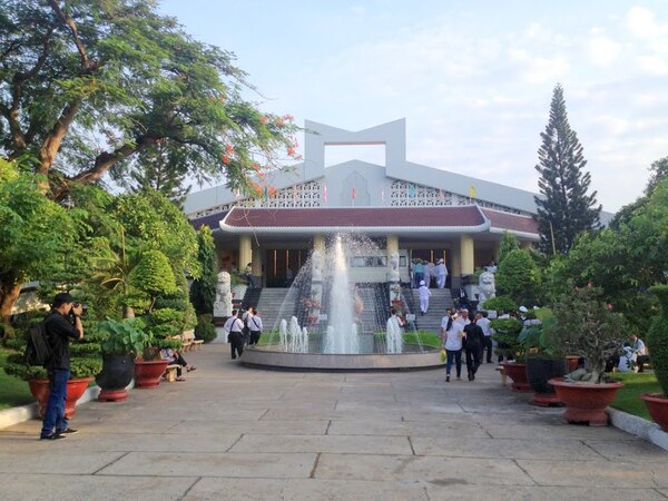 trung tâm hỏa táng bình hưng hòa