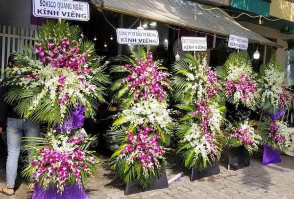 viếng bố mẹ thông gia