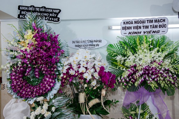 Vòng hoa tang lễ
