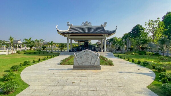 xây nhà mồ đơn giản