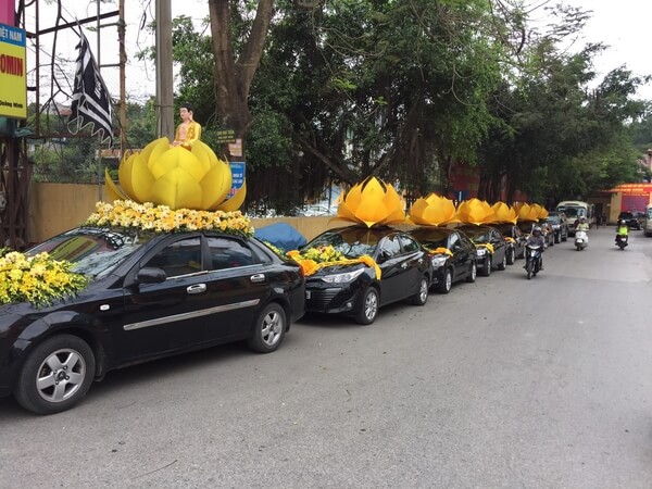 xe tang lễ